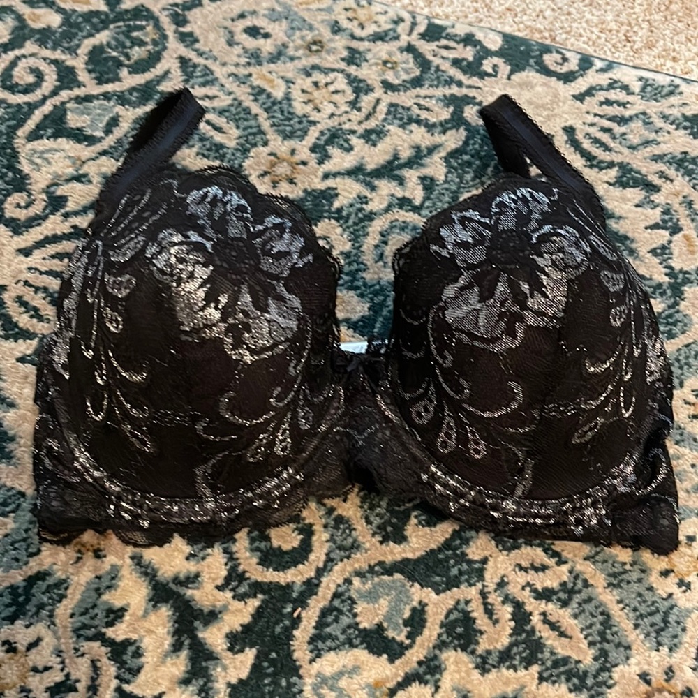 Le Mystere 34DDD/F Beautiful Black with Silver Lace over contour cup